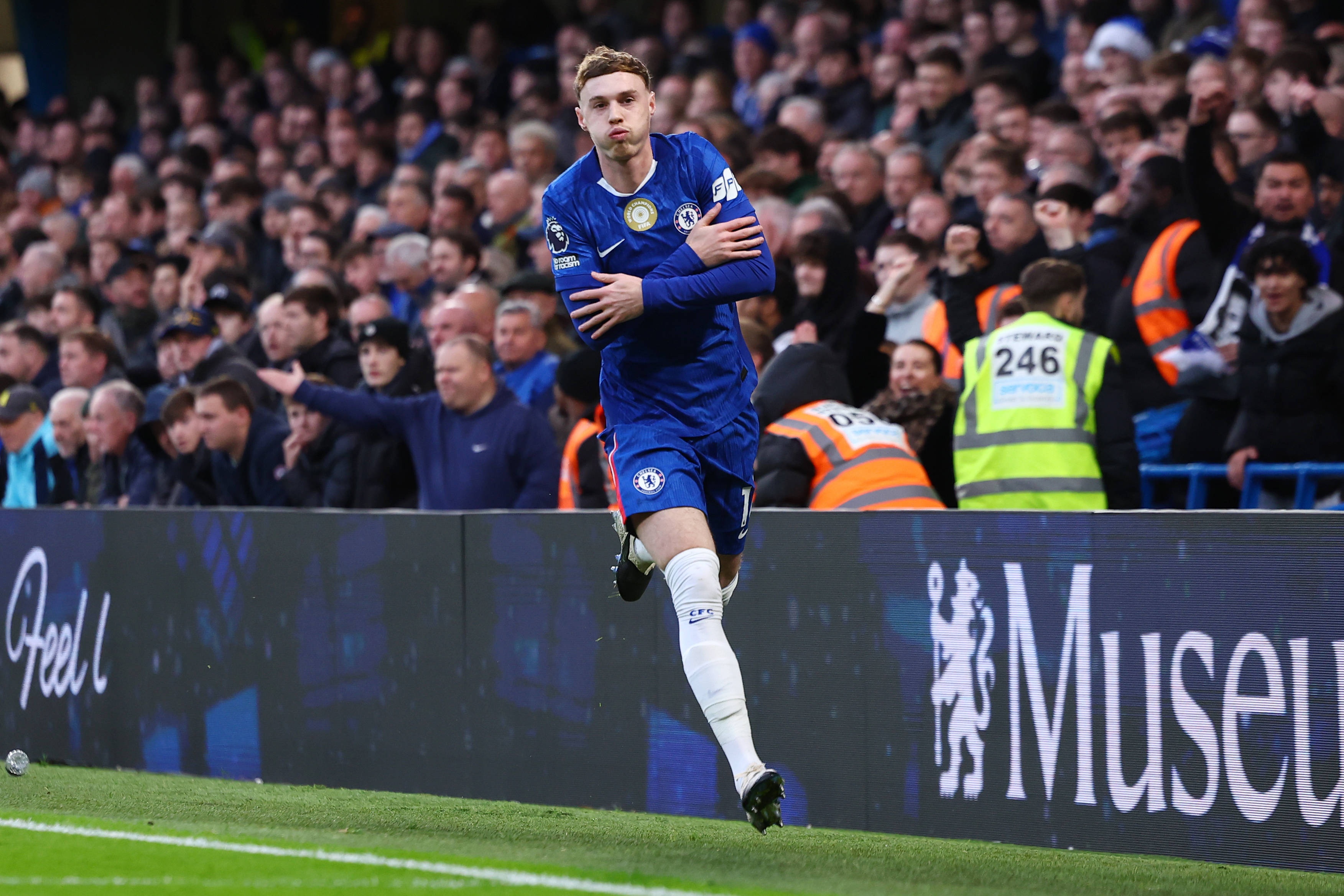 开云体育网址-前助教：帕尔默从小就是曼联球迷 齐达内英语不好带曼联会有阻碍